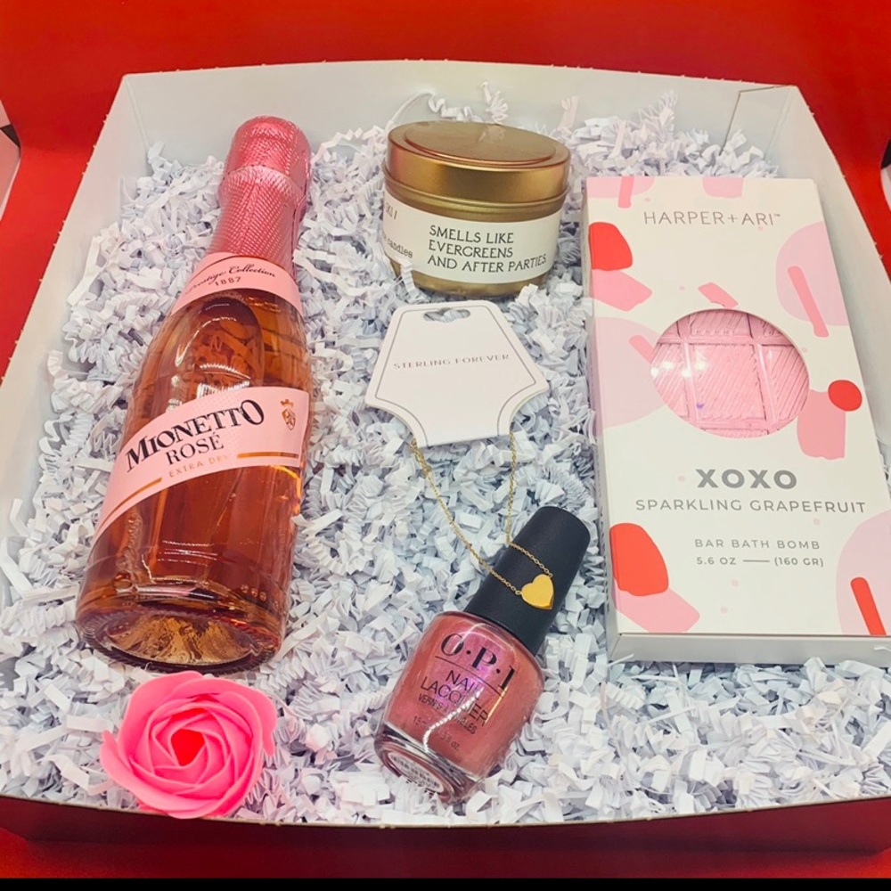 Valentine’s Day gift box